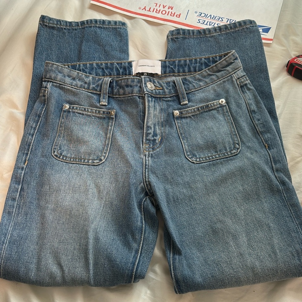 Current Elliott Cropped Bootcut jeans in Fairwater 25